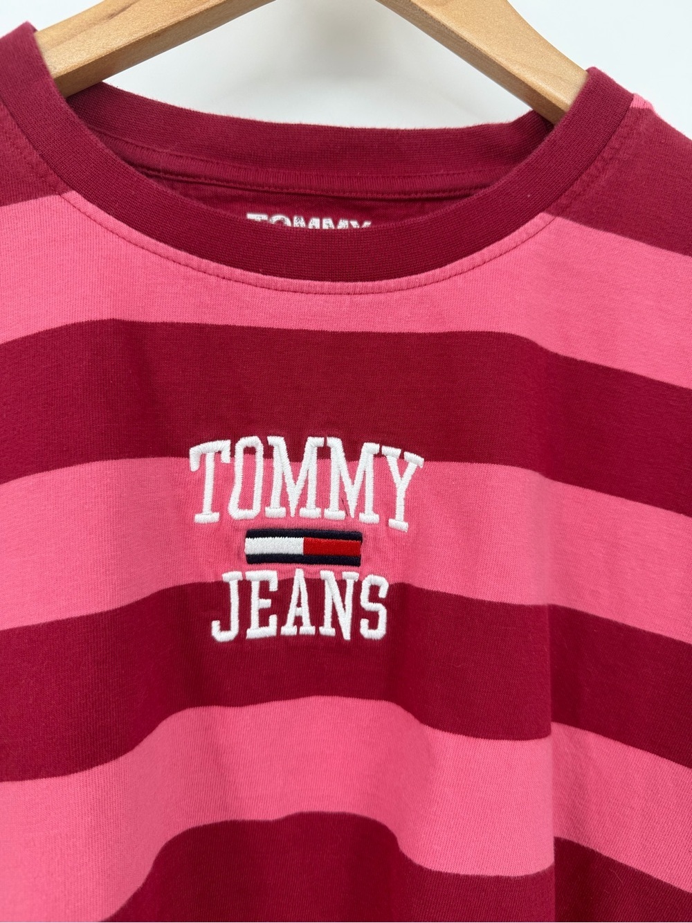 Tommy Hilfiger Tommy Jeans Collegiate T-Shirt Red & Pink Striped Tee - Picture 3 of 9